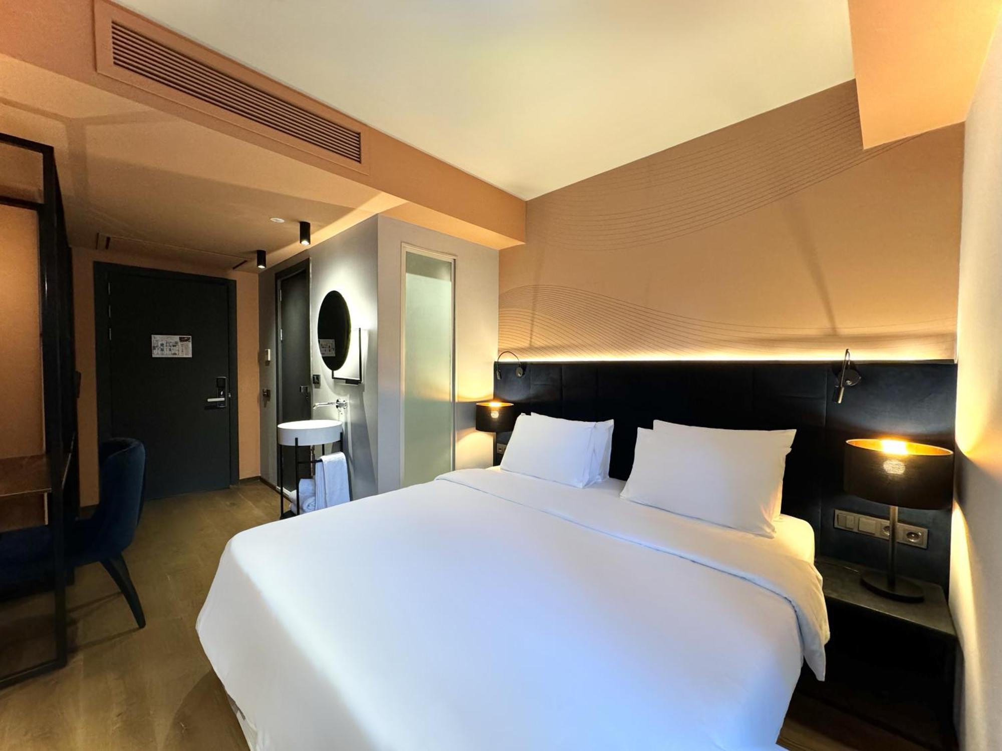 Tbilisi Edition - Design Hotel & Private Spa Kültér fotó